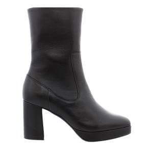 Carl Scarpa Fever Black Leather Block Heel Ankle Boots